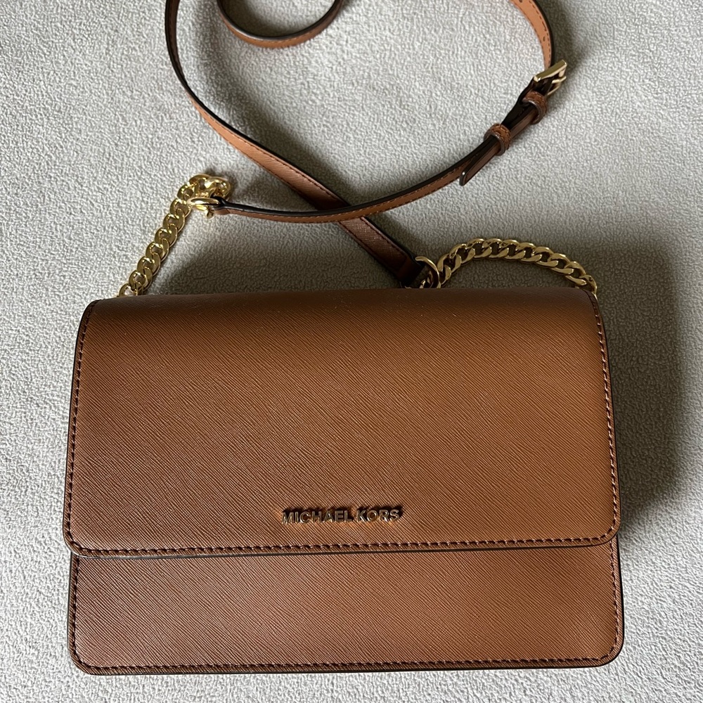 Michael Kors Crossbody (Daniela)